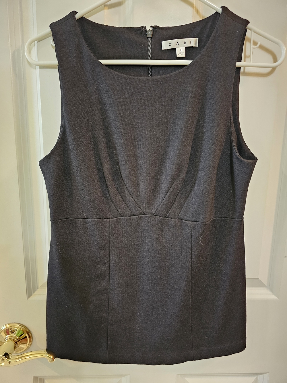 CAbi Black Sleeveless Pleated Top Sz 6